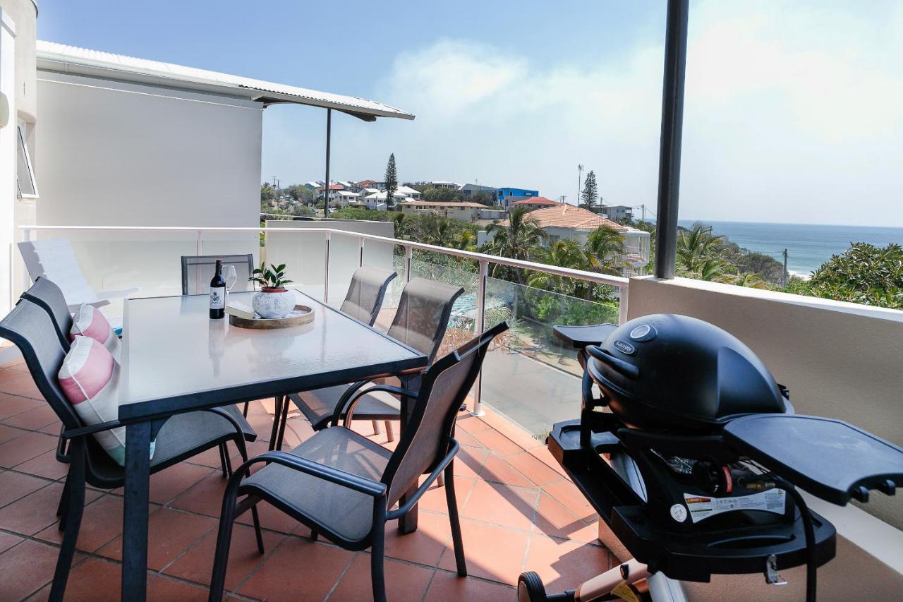 Aqua Promenade Beachfront Holiday Apartments Sunrise Beach Exterior photo